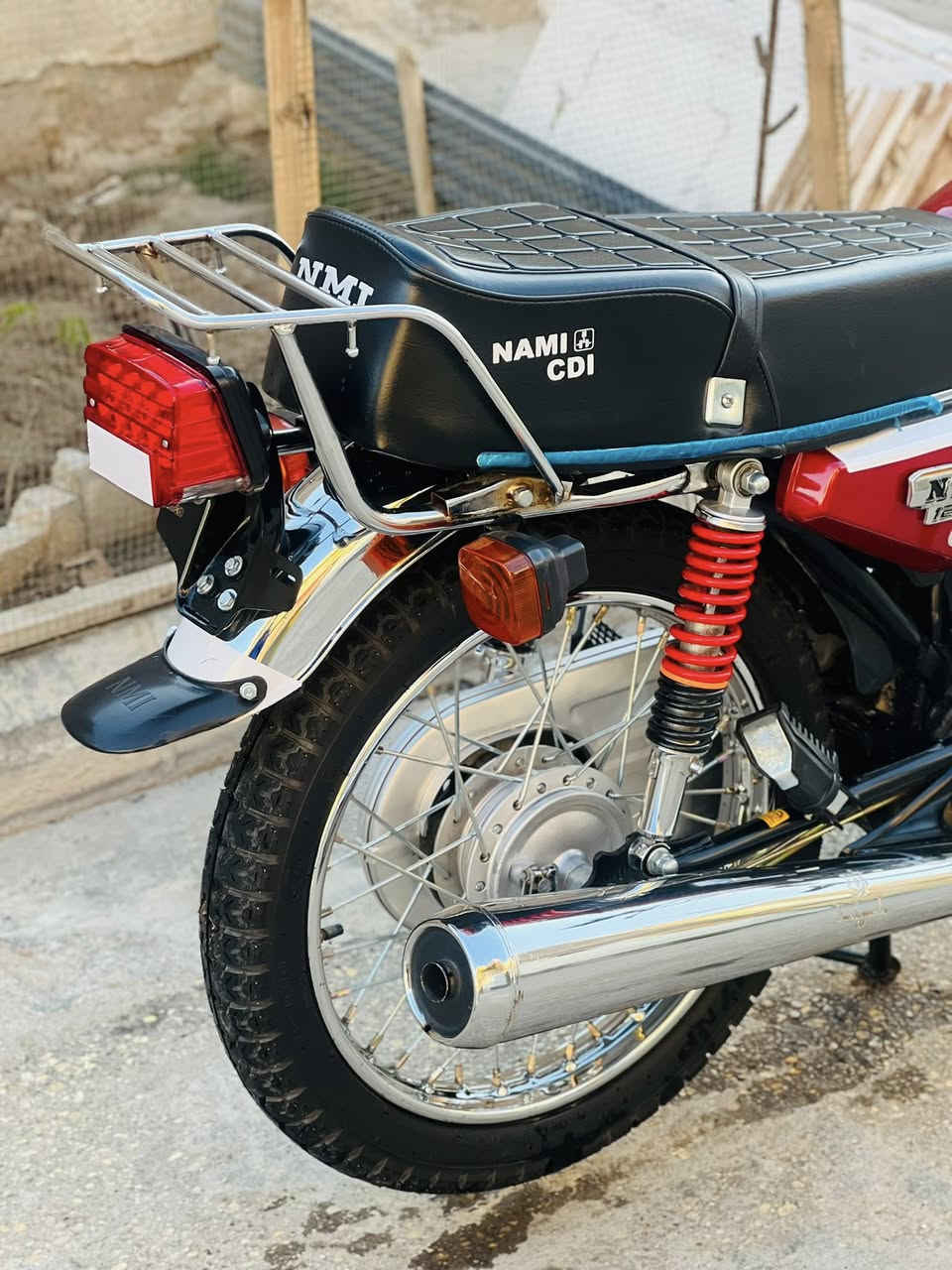 للبيع أربعه كير شاصي 16 تعمير كله كله جديد قبل شهرين مكفوله كفاله عامه تعمير كله اصلي
رقمي ‭0781 479 7367‬
