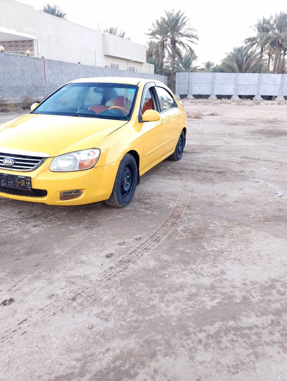 السلام عليكم اسبكترا موديل 2008 سياره جديده رقم كربلاء انكليزي مصفره هيه وغرامات كير ومكينه وحداديه مكفولات السعر 70 رقم تلفوني ‏‪***********‬‏
