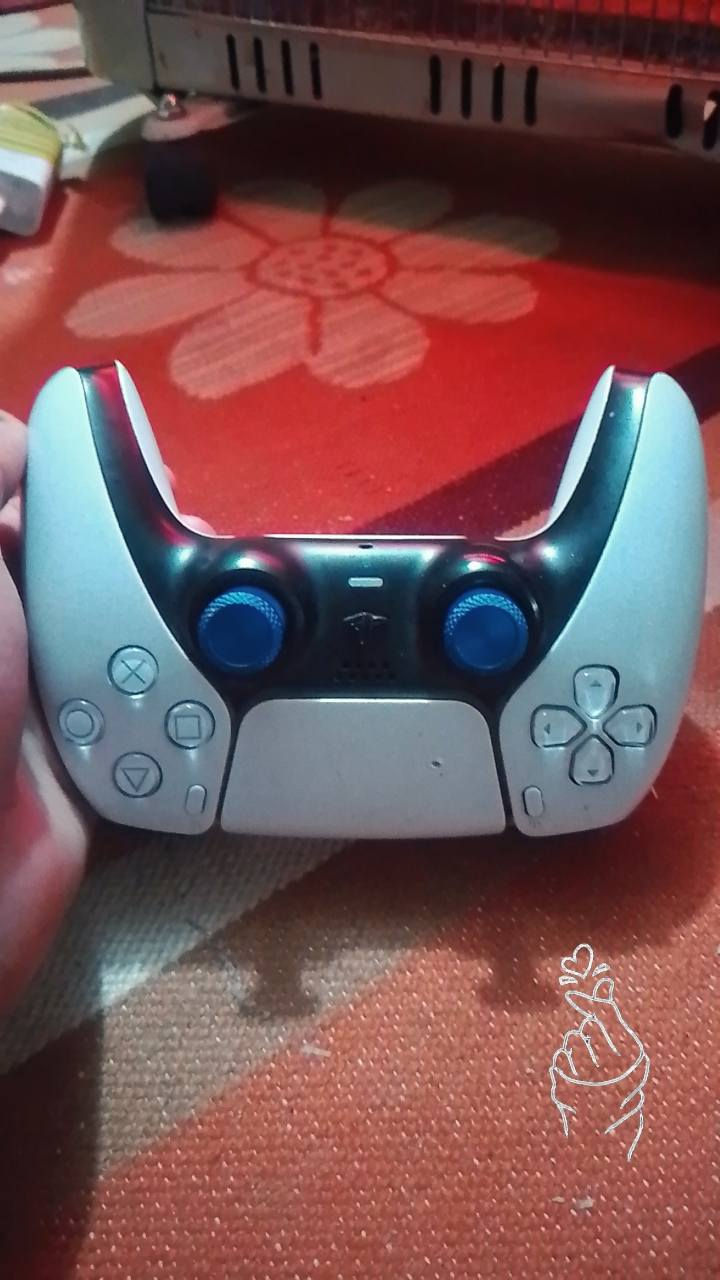 للبيع اصلية بس اني بدلت الگيورة هيج لان متعلم عليهن
مكاني بغداد البلديات انطيني سعرك واخذها


**إذا كنت صاحب هذا الإعلان وتريد حذفه لأي سبب، رجاءا أرسل رسالة إلى الدعم الفني**