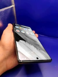 جوجل بيكسل 7 برو • شاشة ٦.٧ بوصة • سيطرة الشعب