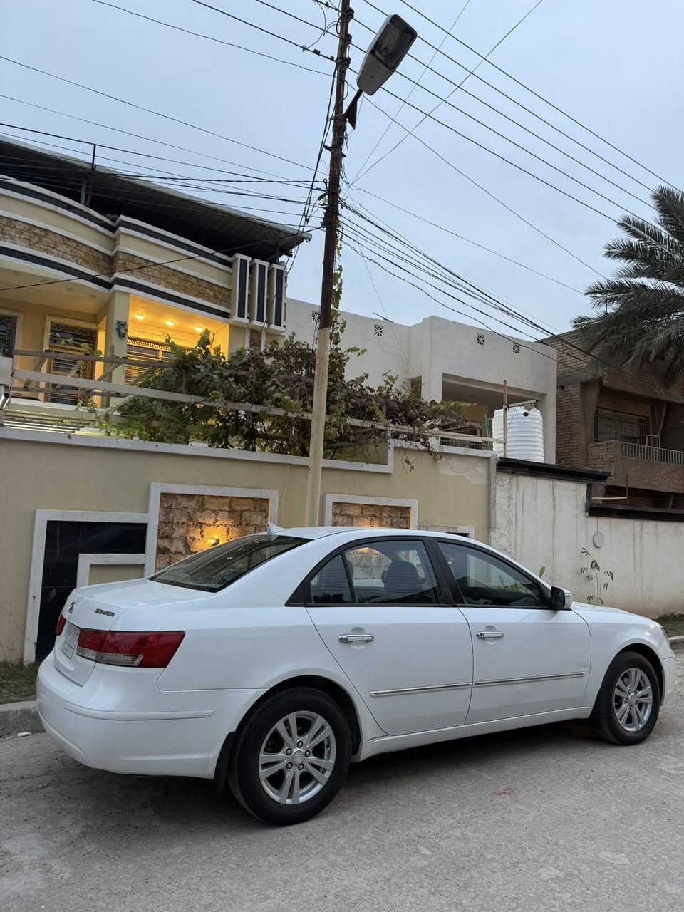 السلام عليكم هونداي سوناتا 2009 خليجي محرك2400دوشً محرك وكير وصدر وتبريد مكفول سياره بيهة 3قطع صبغ جاملغات الخلفي وقبق جنطه سياره احله من صور كلش حلوه ترايهة جديد سياره فول ماعده الفتحه السعر 117وبيه مجال مكاني بغداد المحموديه ***********
