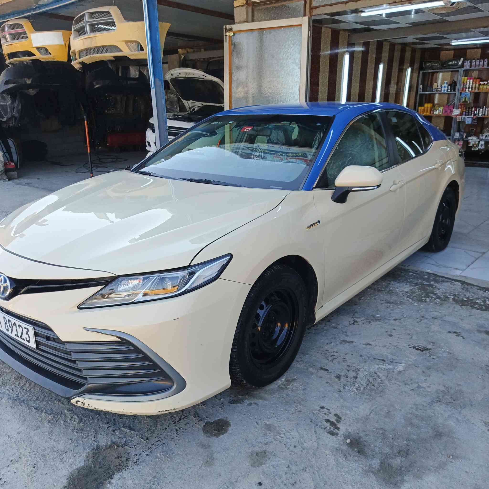 كامري 23اصل مداور ثاني يوم هايبرد وبانزين مكينه 2500 كفاله عامه مكاني شطره ***********وتساب
