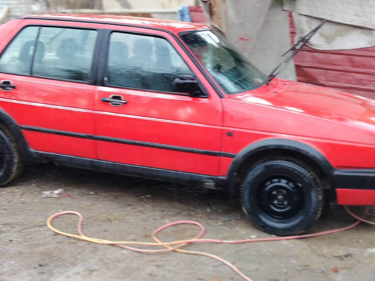 سياره جيتاه للبيع موديل 1991 سنوي 2028 تواصل عل الرقم ***********
