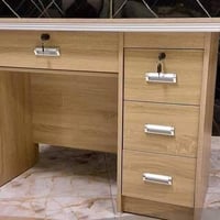 مكتب ماستر • قياس ١٠٠ • نوعية ممتازة