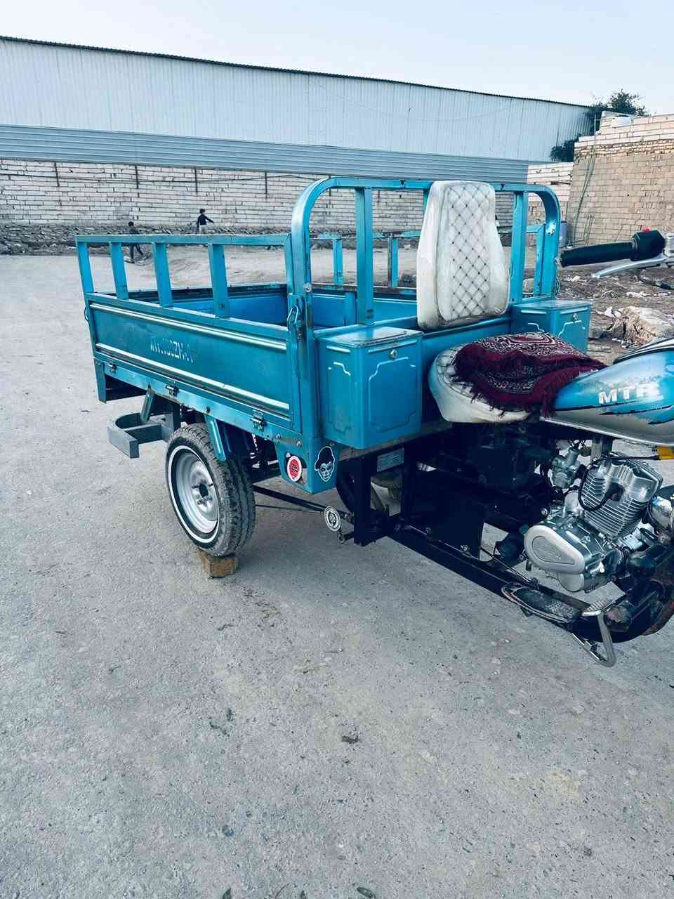 السلام عليكم ام تي ار للبيع موديل 21 رقم أنجليزي ماكينه 25 ام الحاسبه  رقمي ***********
