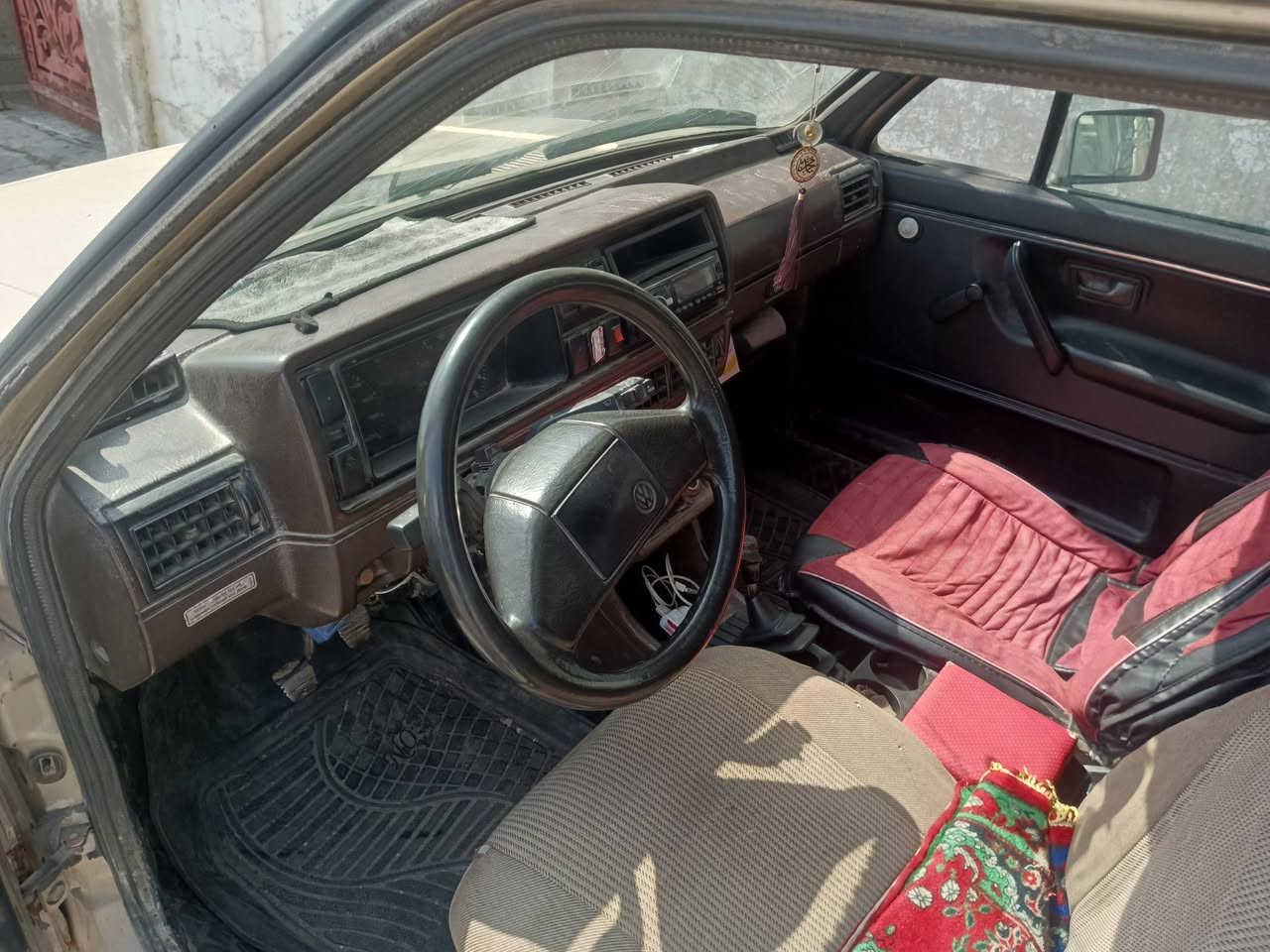 كولف 87 رقم اخضر تحويل مباشر السياره كدام العين سعرها 18$ الإتصال على *********** غير متواجد على الفيس
