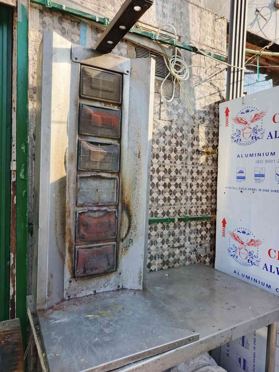 سلام عليكم اغراض مطعم كامله للبيع كلها شغاله ونضيفه عنوان بغداد الشعب
سعرهم ٥ ملايين استفسار***********
