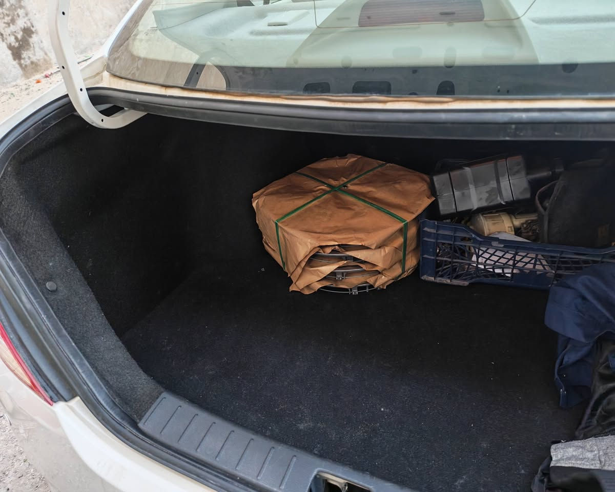 نيسان سني مديل ٢٥ بعدهه وكاله
ماشيه ١٢ الف  سياره بعدهه بل جيس 
السعر ١٢٦  قفل 
ه‍ ***********
