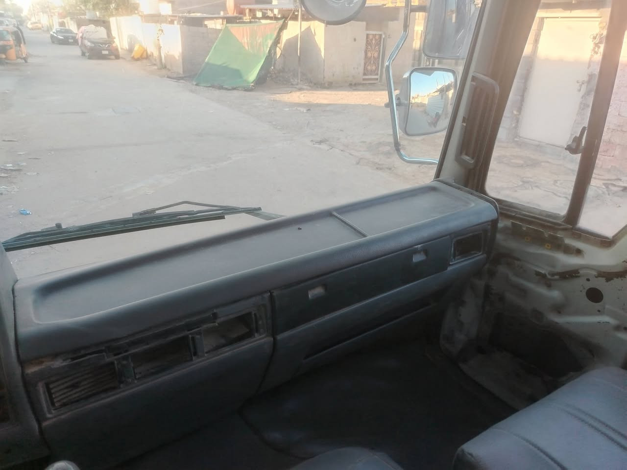 السلام عليكم
هينو للبيع موديل ١٩٩٦ رقم ميسان انكليزي مكان السياره بغداد الشعله حي الخطيب التصال على الرقم ***********
