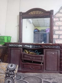 ميز تواليت • ماليزي • الزبير