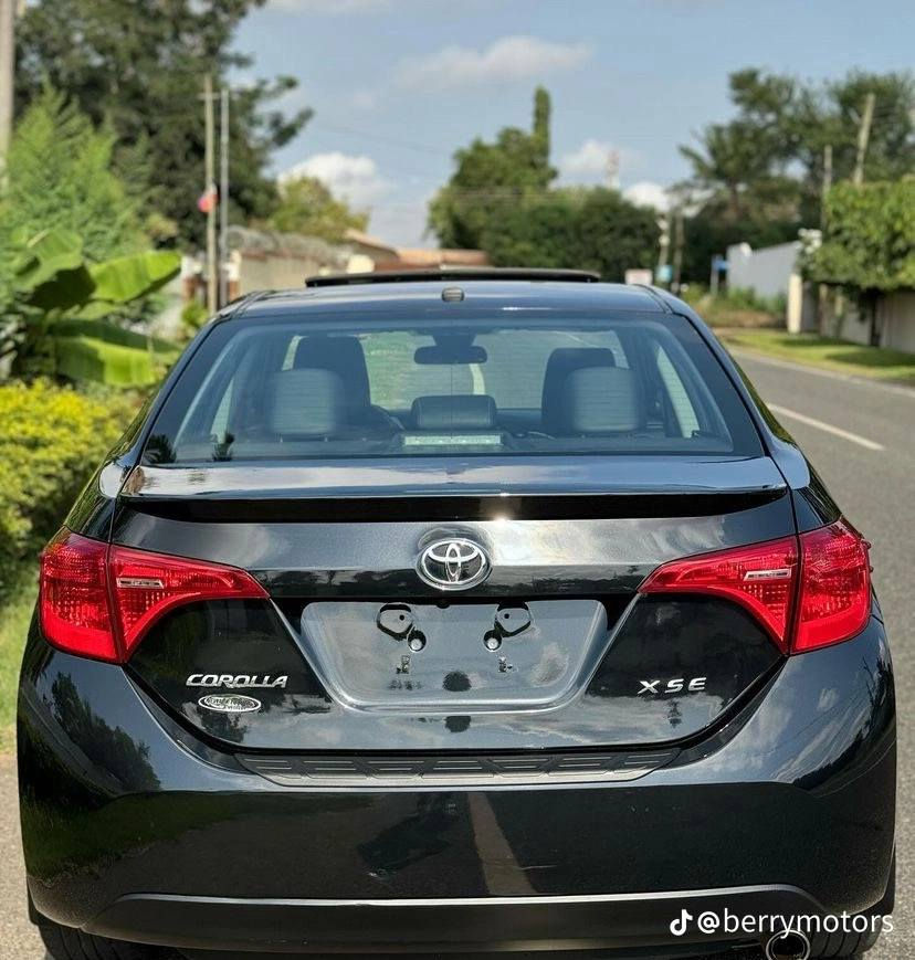 كورلا موديل 2019فول مواصفات XSEسياره كلين مكفولة كفالة عامه كير ومحرك شرط السياره ماتصرف عليه ربع جاهزة من كلشي السعر 158وبيها مجال بسيط ولمعرفة المزيد اتصل على رقم ***********متواجد من الساعة 12ضهرآ إلى 12مساء
