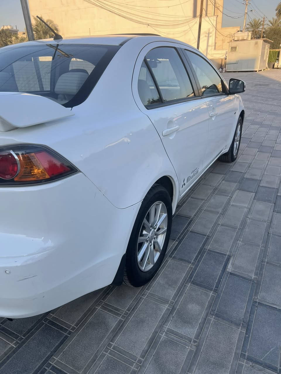 سلام عليكم لانسر قرش ٢٠١٦ جديدة سيارة ع ايدنة كير محرك صدر  تبريد ثلج مابيه اي. نقص اب اسمي رقم سنوية هزة جديدة سرفيس كامل مابيه اي شي نقص سيارة تجي وتشوف وتحكم تخم تاير جديد فتحة تحكم ستيرن مكاني بغداد حي جامعة رقمه حلو خليجي سيارة بيه صبغ باب وجاملغ وبيه كم حالوبة حتة سونار مسويله السعر ١٠٣ وبيه مجال بسيط ماشية ١٤٨ حقيقي سيارة احلة من صور ***********
