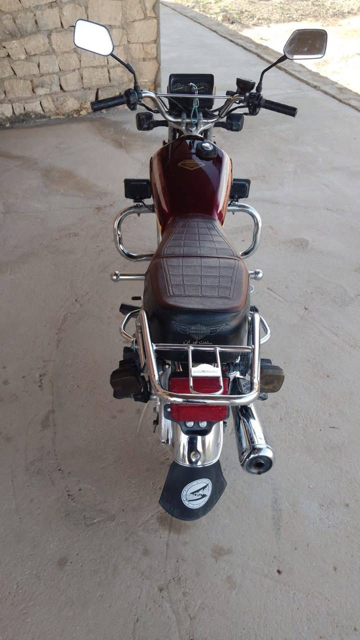 السلام عليكم ورحمة الله وبركاته
موطور اكسفانس موديل 23 بصمه سويج شتغيل عن بعد نظافه ونشاط خير من الله سلف كهربائيات اظويه كله شغاله لبيع او مراوس بشحن 

لتواصل ***********
