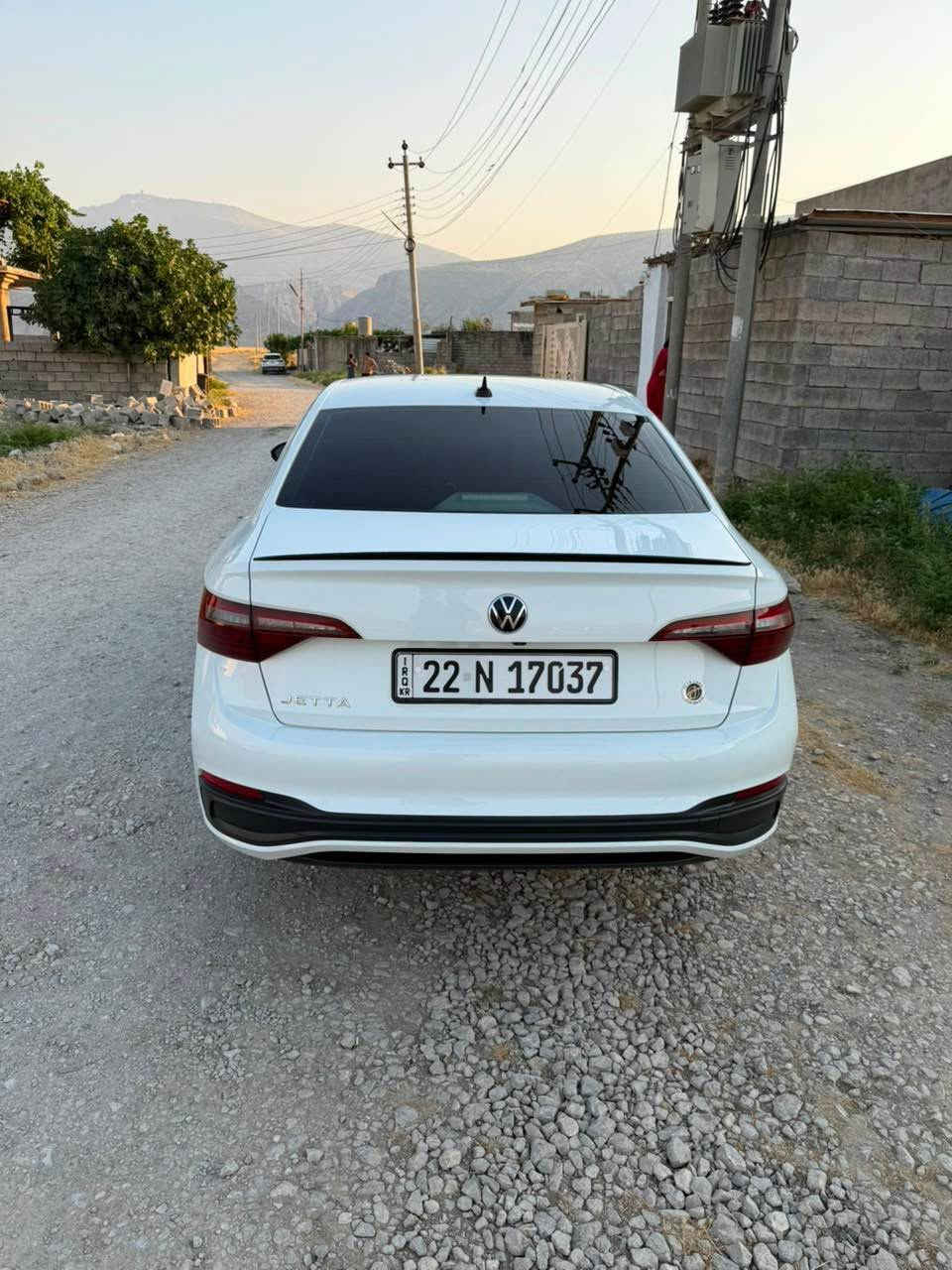 جیتا مۆدیل ٢٠٢٤ مواسەفات S گێر تۆماتیک رادار و کامیرە ٤٠ هەزار مایل رۆیشتوە تەنها بۆنیتی بۆیاغە بێ ناوگرتن هیچ جەمپ و شتی نیە پیش و پشت کەپس یەک ئیرباگی نەتەقیوە  هەموو شتی بەشەرت کتابی جام رەشی لەگەلە نرخی ١٥٣ وەرەقەیە مەجالیشی تیدایە 
***********
*********** سوران, أربيل
