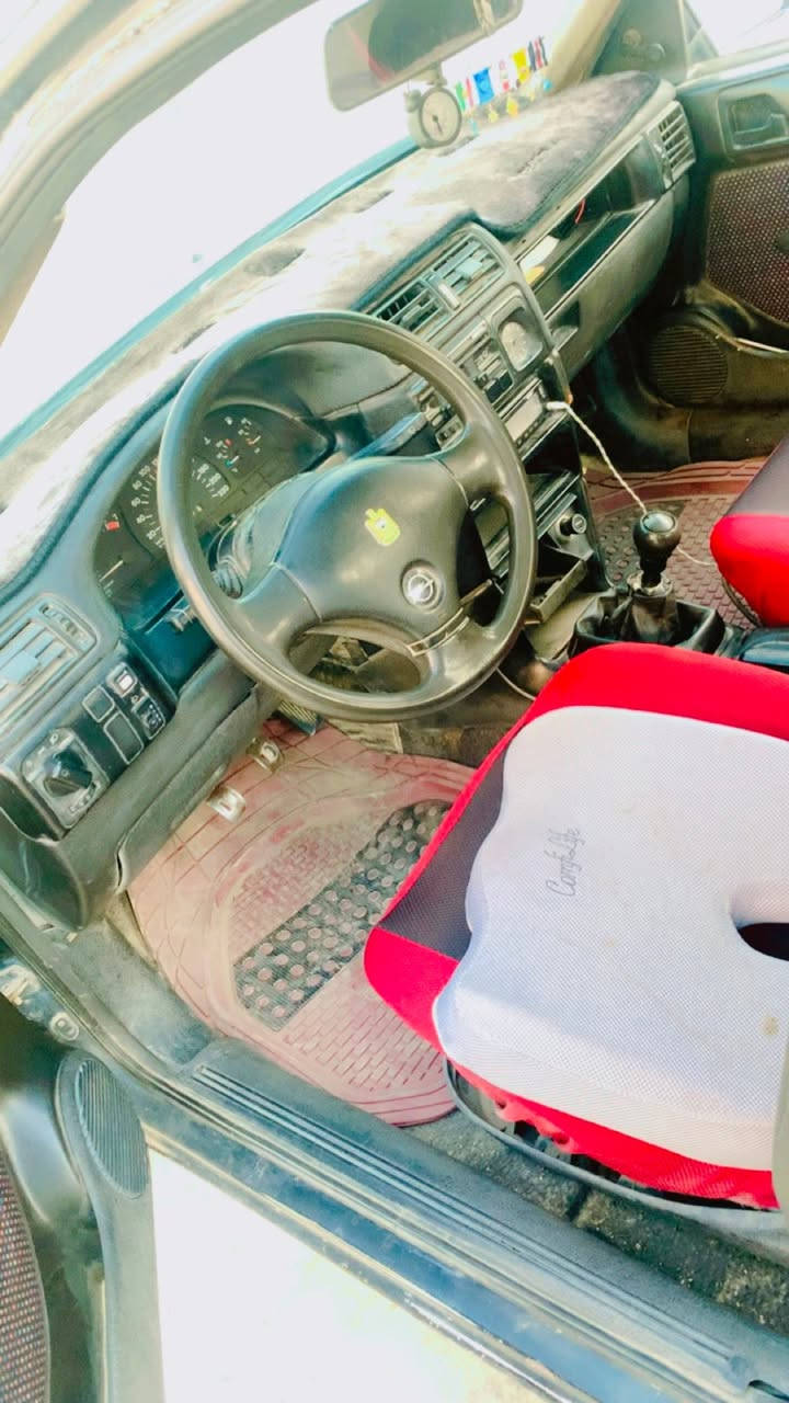 السلام عليكم اوبل ڤكترا موديل 91كير ومكينه الحجم16 صبغ بلادي هزه جديدة سنويه ال2028يعني تحول مباشر السعر:30وبيها مجال قليل 
العنوان:سامراء.
الرقم:***********
