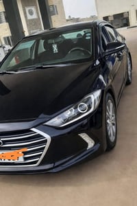 الانتره موديل 2018 محرك 20 دوش كير AT ضررها جاملغ امامي باب السائق وبا...