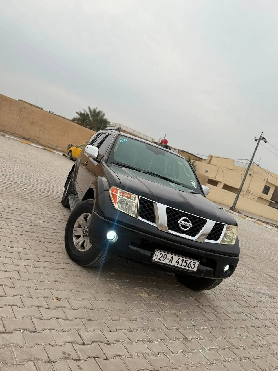 باتفندر للبيع 2006 خليجي رقم واسط 
سياره كل نقص مابيها برغي نقص جاهزه 
تبريد حداديه تخم تاير جديد 
7 راكب تحويل ثاني يوم 
السعر 90 وبيها مجال 
للبيع او المراوس 
***********
