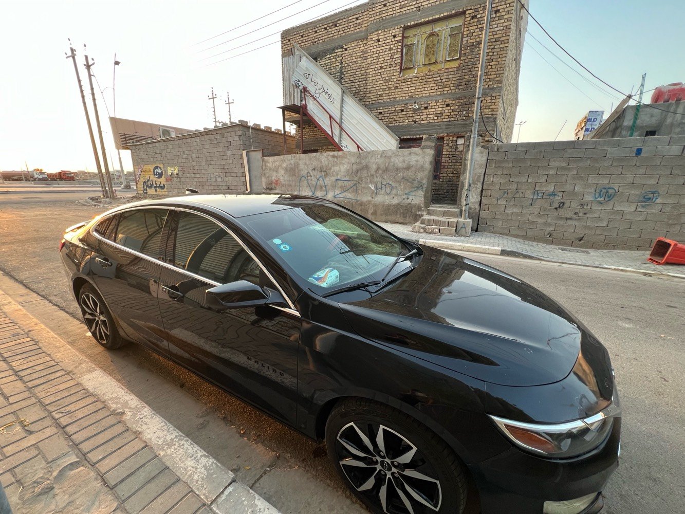 ماليبو موديل 2024 بيهه جاملغ وبنيد مبدلات ضربه خفيفه ماشيه 43 الف بعده زيروو السياره ع وضع الشركه جاهزه من كلشي طخم تاير جديد لايت زينون باتري اصلي جديد رقم بصره معوقين تاخذ وكالهه عامه سعرها 137