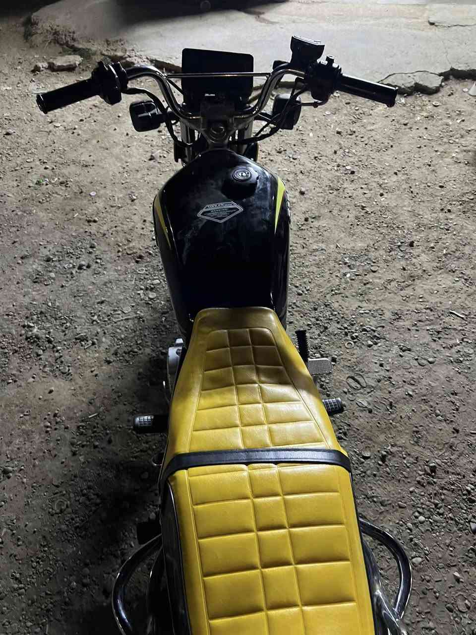 السلام و عليكم دراجه ايراني سونك 2024.
دراجه مكفوله كفاله عامه اوراق موجوده دراجه جديده بمعنى الكلمه. دراجه 5. نمر. العنوان ابي غريب الحمدانيه. 

***********
