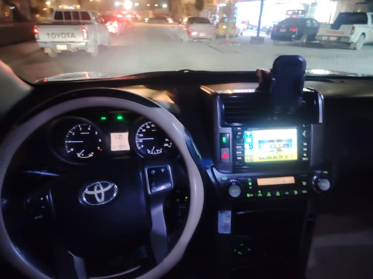 برادو للبيع 2010
محرك 4 سلندر 2700
قطعة صبغ حسب ماموضح بالسونار والباقي مكفول
كير محرك مكفول
رقم بصرة مكان السيارة بصرة
للاستفسار الاتصال على الرقم ***********
غير متواجد ع الفيس او السوق المفتوح
