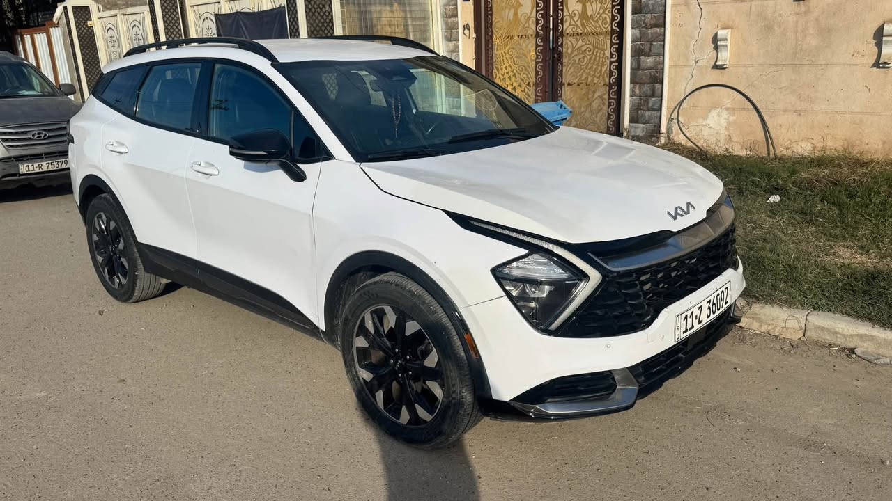 السلام عليكم 
سبورتج موديل 2023 امريكي 
حادثها بنيد وجاملغ 
للبيع او مراوس 
فول مواصفات عدة البنوراما
مواصفات 
مكينه 2500 المرغوب 
بصمه +ابواب 
ترحيب اضاءة 
شاشة طويلة 
انضمه قيادة 
اشارة بالمري 
رادار نقطة عمياء 
رادار قيادة الي 
اوتو بارك 
اوتو ستوب 
هند بريك بصمه 
حساس خلفي 
كشن كهرباء 
كشن جلد 
تبريد قطعتين 
لايت زينون 
لد نهاري اكس 
بك لايت لد 
كروز مثبت سرعه 
تشغيل عن بعد 
 
ماشية ٥٠ ميل
رقم بغداد الدولي 
السعر 220
***********
مكان السيارة بغداد بغداد, العراق
