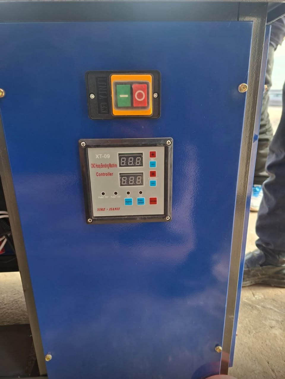 سلام عليكم 
معواجة مال تسليح جديد
بعدهي بصندوق مامشتغلة كلش 
سنكل للبيع السعر ٧ ورقات 
***********
