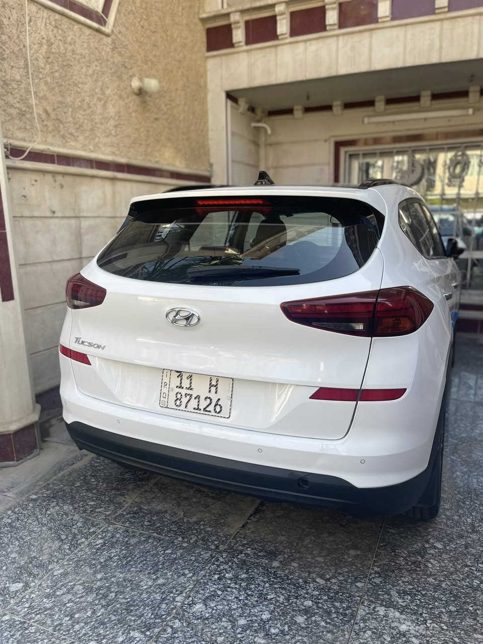 سلام عليكم

توسان  2020 خليجيه فول مواصفات 

فول 1/1 

٣ وضعيات قياده 

بصمه 

بانوراما 

شاشه كبيره

تحكم ستيرن جهتين

كشنات كهربائية جهتين

مري شفط

تدفئه تبريد قطعتين 

مكينه 2000 مفتوحه ؟

السياره ماشيه 84

السعر. 193

رقم جديد بأسمي 

سنوية جديدة 

مكفوله من الصبغ واحلى من الصور

مكان السياره بغدادالمنصور    ***********
