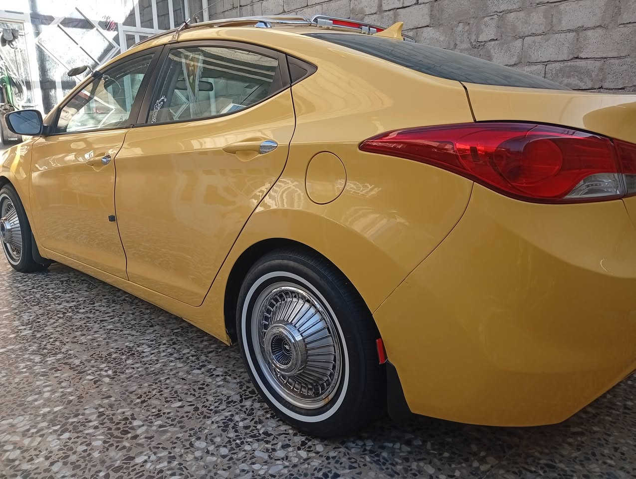 السلام عليكم شباب من رخصه لادمن الانتره موديل 12 بجم محدث 15 السياره كنديه مكينه بيهه تنقيص صدر جديد تخم ويل أو تايرات جديد مراوس بيجو بارص من 20 فما فوق السعر 95 ورقه بيهه مجال بصيط السياره مصفره هيه أو مرور تحويل مباشر رقم الهاتف ***********
