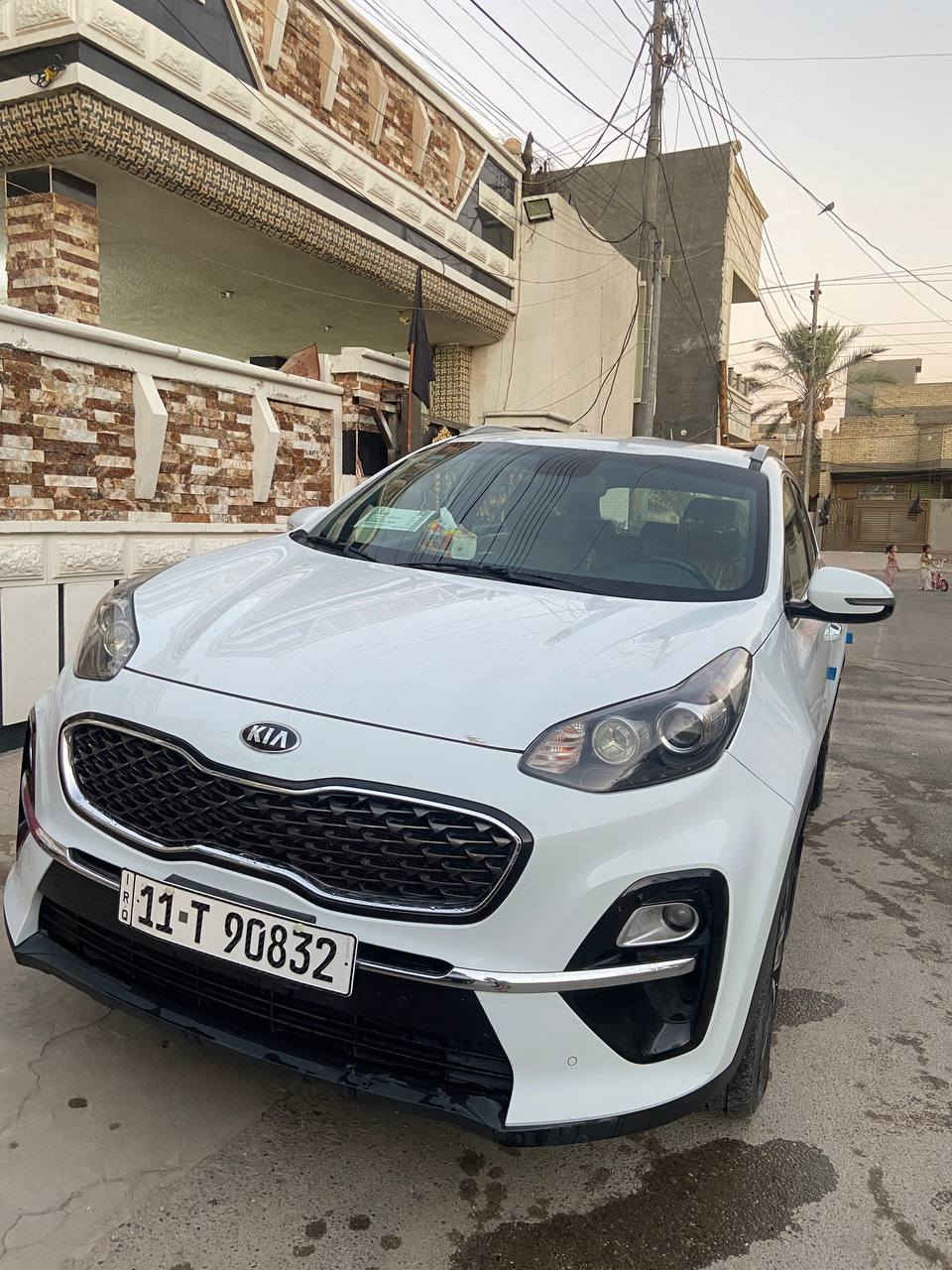 السلام عليكم
كيا سبورتج 2019للبيع 
ماشية 53الف 
مكفولة 
مكان السيارة بغداد  حي الجهاد 
تحويل ثاني يوم  بأسمي السيارة 
رقم حديث الدولي بغداد 
السعر 205$(شدتين وخمس أوراق)
***********
