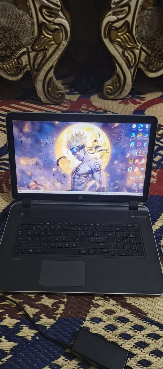 السلام عليكم ،، شباب لابتوب Hp بافيلون مواصفاتة كدامك بالصور .. يشتغل فقط على كهرباء مباشر ما اعرف شنو مشكلتة بس اعتقد خلل بالبطارية ،، ملحقاته كاملة حقيبة وماوس وجلدة الماوس وكيبل الأبتوب ,, مراوس بجهاز فقط شعندك جهاز تحب تراوسة نزلة بالتعليقات 
وهذا رقمي واتساب ***********
