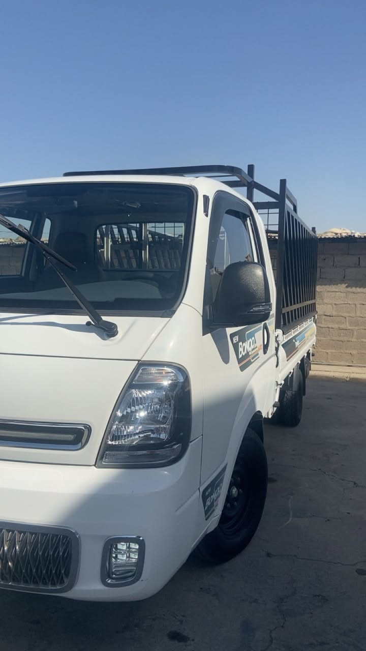 سلام عليكم كيه حمل  مواصفات 2023
سياره جديده بلاديه ماشيه 49حقيقي 
160وبيها مجال الطيبين تحويلها ثاني يوم
***********
