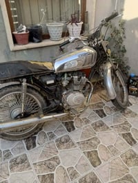 دراجه • محرك بلدي • غراض كامله