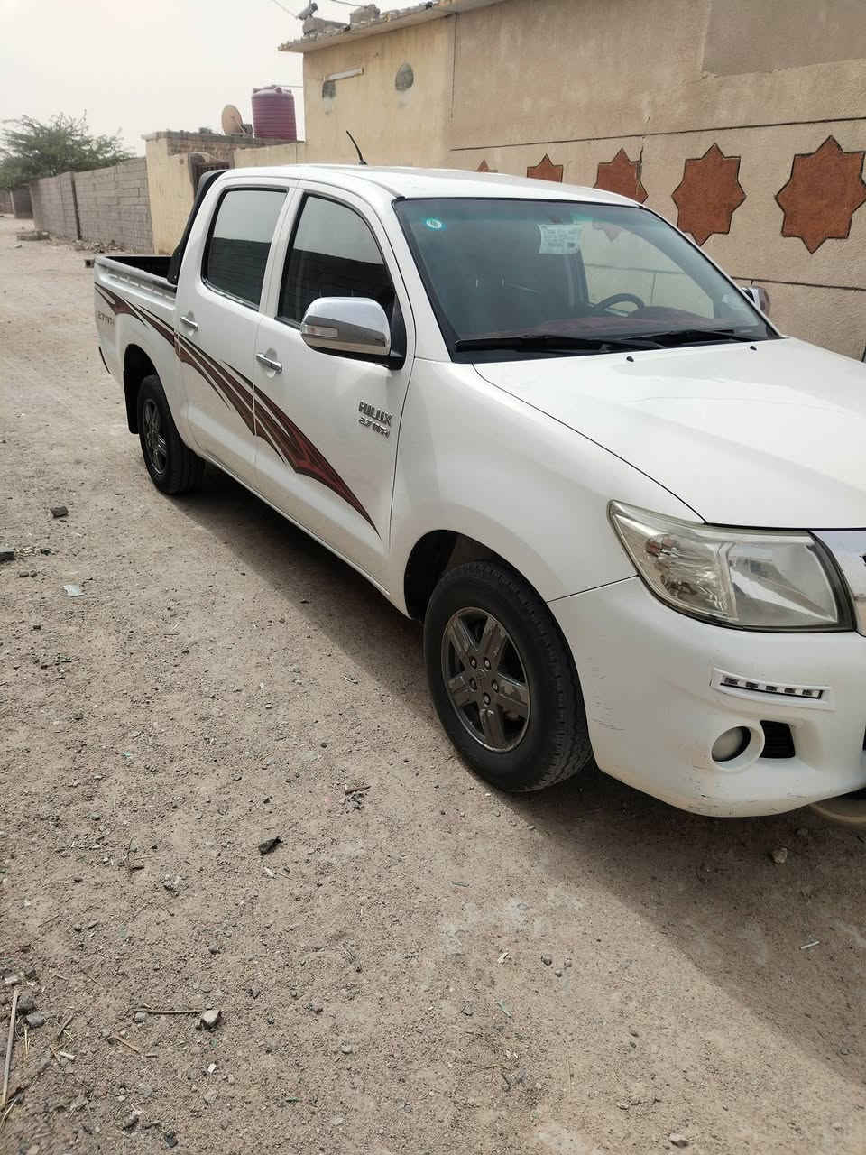سلام عليكم بيكب 2014 سعودي شاصي 12 مكفوله بي بس بارد بلباب الصندوق  او المكينه بي خيط تبخير  للستفسار *********** السعر 180 اوقابل للتفاوض
