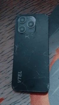 شباب شباب عندي هاذا مبايل تيكنو نوع جيد للبيع مكسورة شاشة سعر 40الف وب...