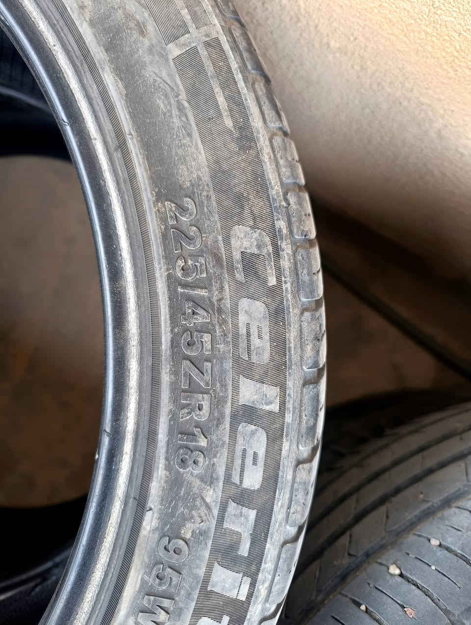 السلام عليكم موجود 4 تايرات كامري من 18 فما فوق نص عمر عدد اربعة قياس 18... 45... 225 وتاير واحد 17.. 55... 215 للبيع شلع حسب المراهم  وحياكم الله


**إذا كنت صاحب هذا الإعلان وتريد حذفه لأي سبب، رجاءا أرسل رسالة إلى الدعم الفني**