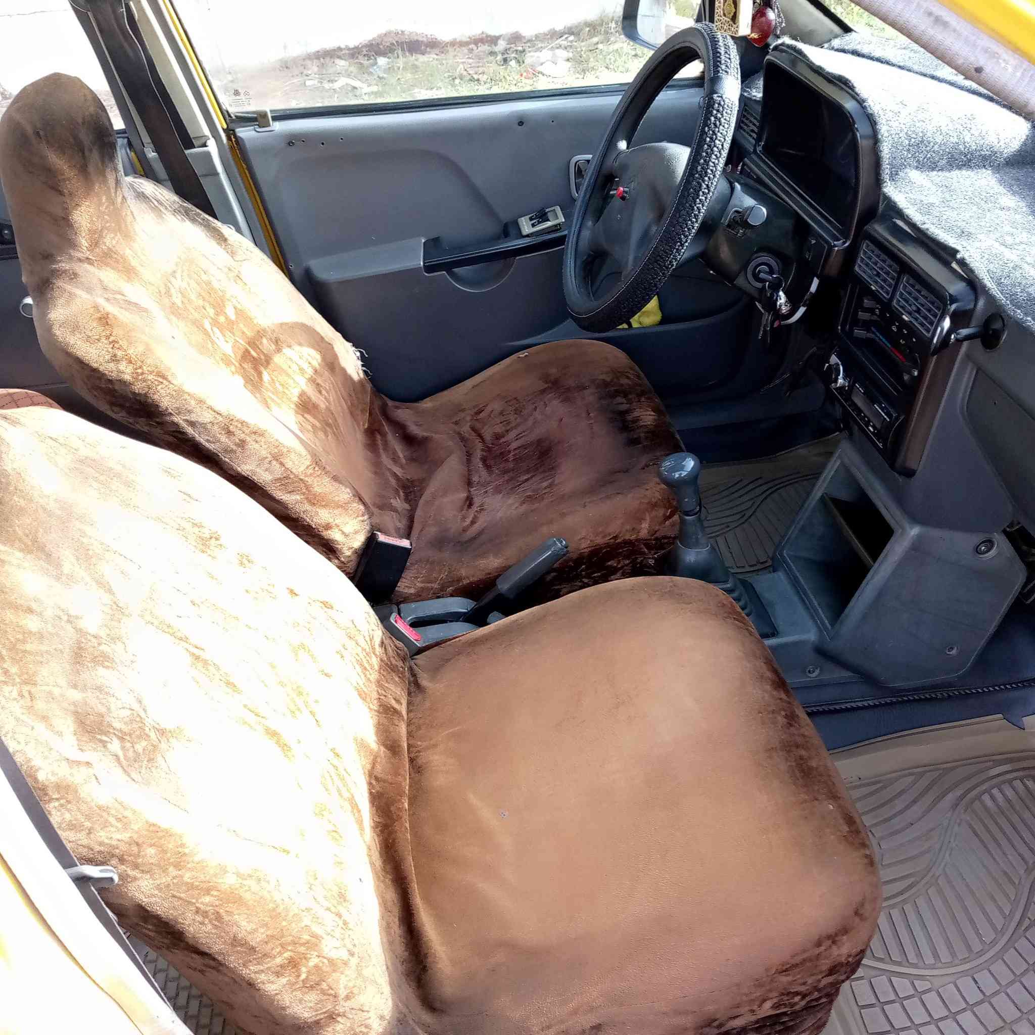 ياالله سايبا للبيع 2011رقم بغداد الدولي تحويل مباشر مشروع وطني مصفرة محرك وكير مكفول وشواصي مكفول غرفة حلوة تخم تاترات والباقي خير من الله السعر 24وبي شراي تصل على ***********
