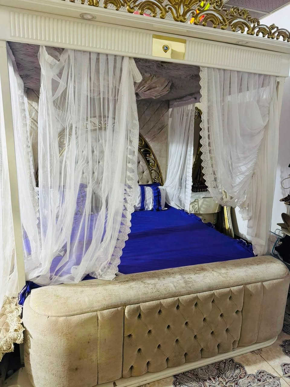 متاح للبيع
السلام عليكم غرفة نوم ضخمة خشب زان تركي تصميم عصري الغرفة نضيفة جدا نضافتها 90‎%‎ ما بيها كسر ومثل ما موضح بالصور سعرها مليون و500 وبيها مجال بسيط


**إذا كنت صاحب هذا الإعلان وتريد حذفه لأي سبب، رجاءا أرسل رسالة إلى الدعم الفني**