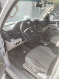 باجيرو 2014 حبتور رقم بغداد الاستفسار 07816016961