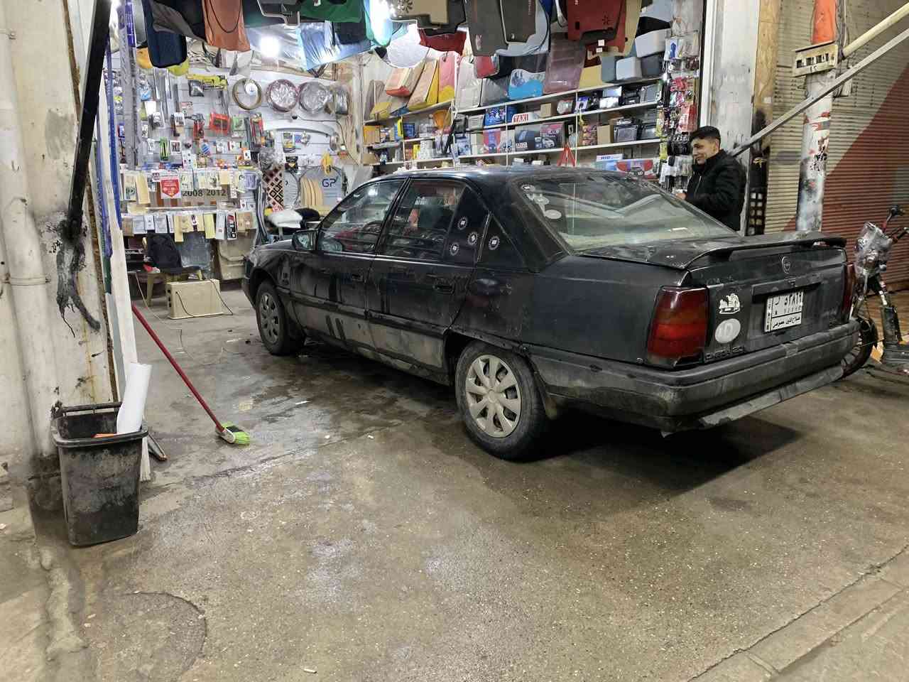 سەرەتا بە ناوی خودا ئۆپڵ ئۆمیگا مۆدیلی 1991
مەکینە ٢٠ گئر مەکینە گەرم کارەبای گئجی هەموی بە شەرت جوار تایەی تازە دەعم لئدراوی هیجی نیە سەیارەیەکی زۆر توند تۆڵە سەنەوی حاسبەیە من بە علوج ئەیفرۆشم  ١٢ و مەجال لە هەلەبجەی تازەم موشتەریت تئل بکە 

***********
