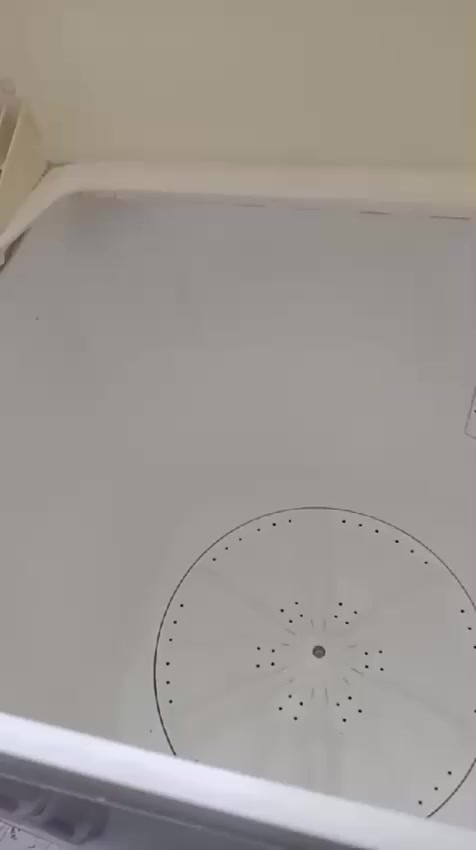 غساله LG
شغاله غسل وتنشيف 
ما بيها عيب 
السعر 50 وبيها مجال 
للأستفسار الاتصال ***********
