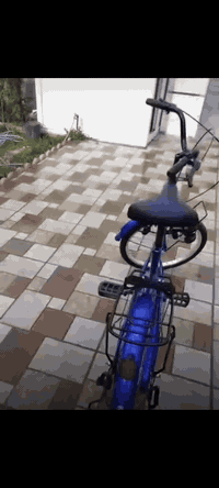 بايسكل ياباني اصلي سانتوس حجم 20 نضيف لوك ما ماشي شركه سعر 80 بي مجال قليل للطيبين كركوك ملا عبدالله. ***********
