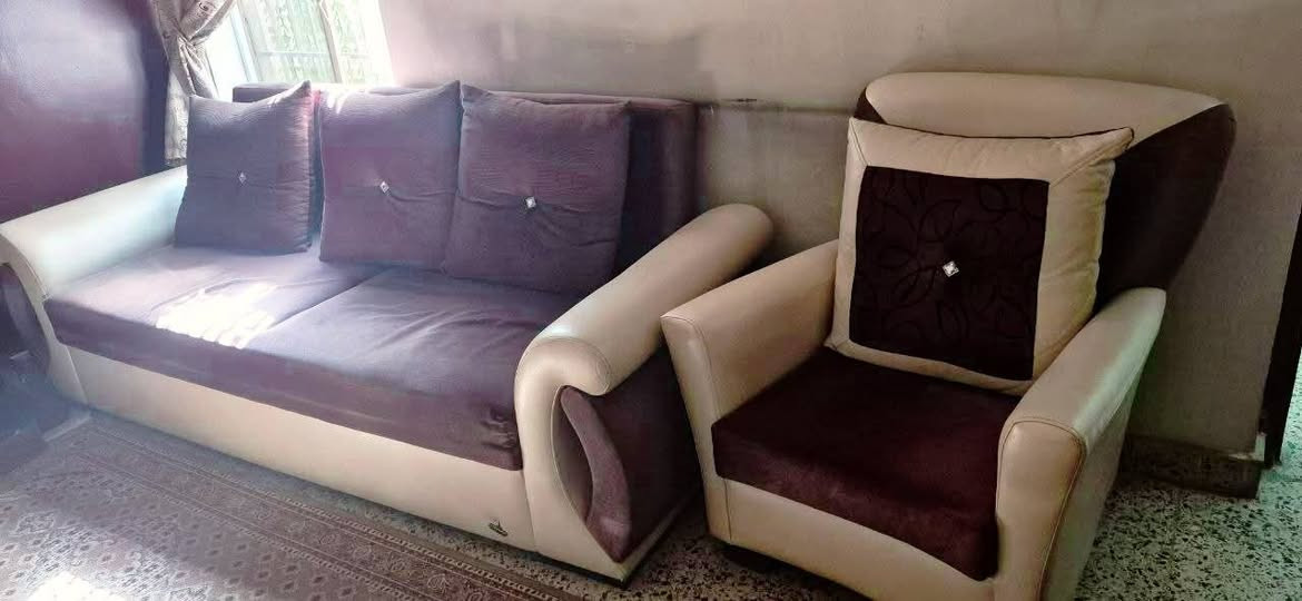 تخم 10 مقاعد تركي سرير 
السعر 400
العنوان بغداد الطالبيه


**إذا كنت صاحب هذا الإعلان وتريد حذفه لأي سبب، رجاءا أرسل رسالة إلى الدعم الفني**