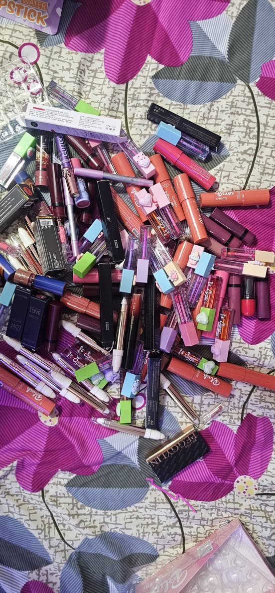 شلعة مكياج ٩٧ قطعه


**إذا كنت صاحب هذا الإعلان وتريد حذفه لأي سبب، رجاءا أرسل رسالة إلى الدعم الفني**