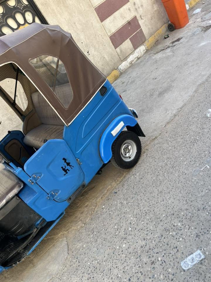 تكتك موديل 21شهر 2مجفته وبيه لغد ومعمره إخياسات فقط  سعر 7200 وبيه مجال مكاني 5ميل رقم الهاتف ***********
