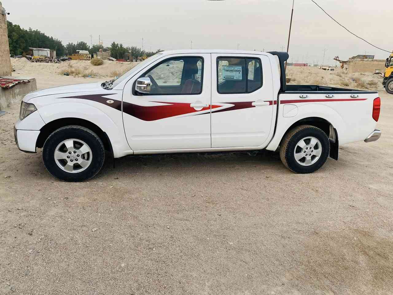 السلام عليكم نيفاره للبيع 2013 
كير عادي  ***********
