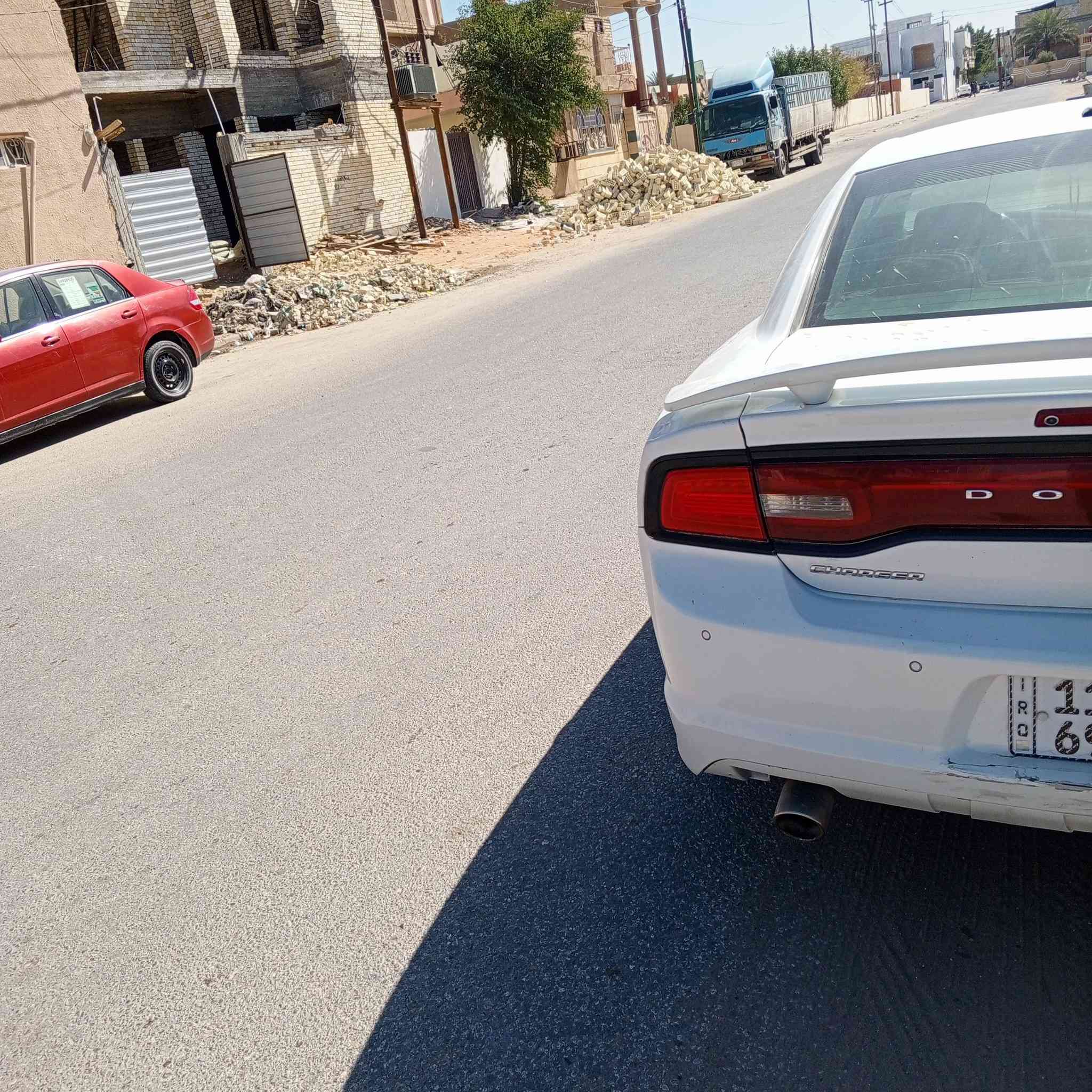 جارجر 2014 بغداد دولي بسمي فول موصفات محرك 3600 حداديه نص عمر السياره مرمزه السعر 140 وبيه مجال *********** مكاني نجف السياره غير مكفوله بيه صبغ جاملغ خلفي ربع
