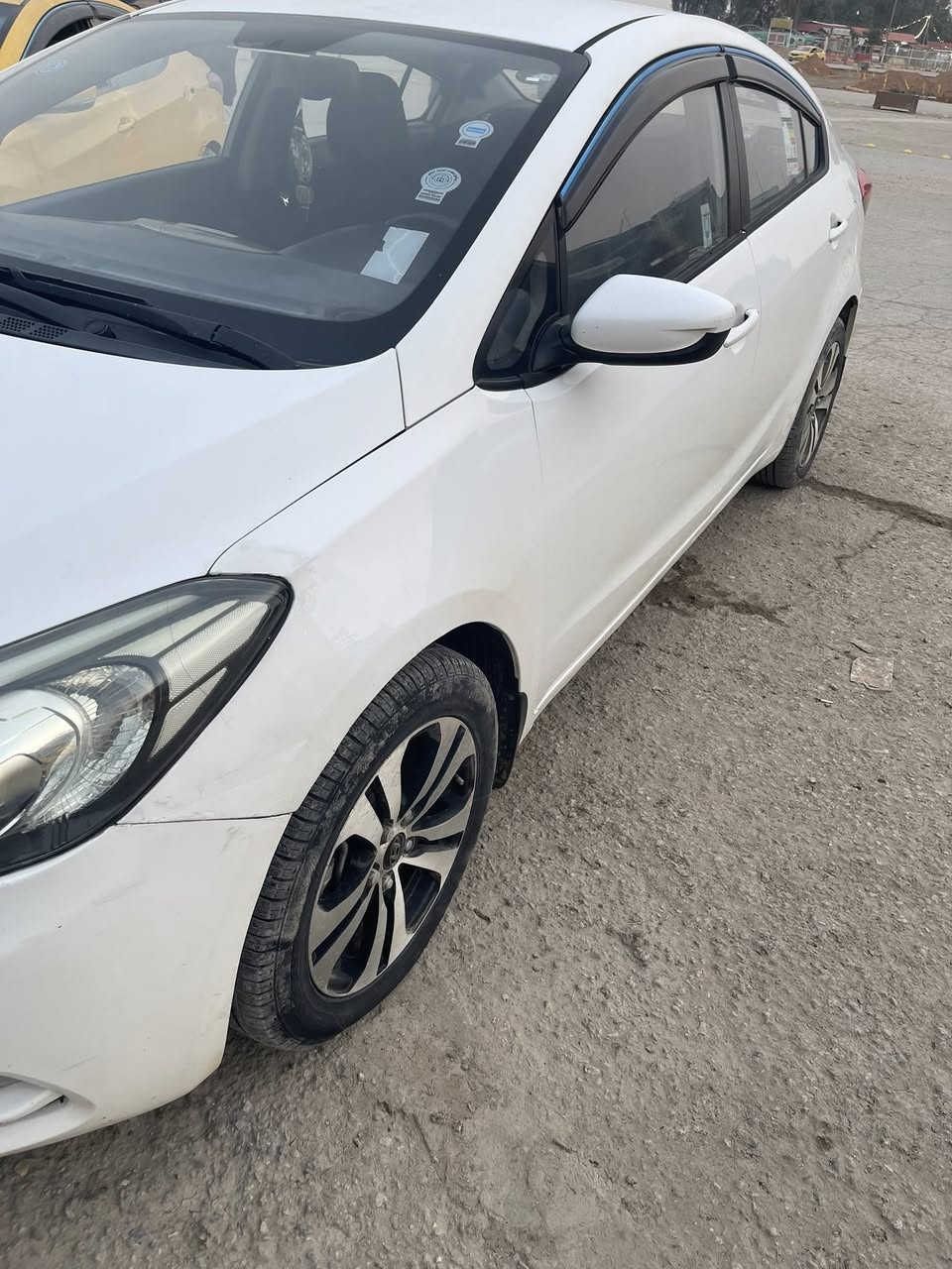 سيراتو 14 1600   *********** مكانها ديوانيه
