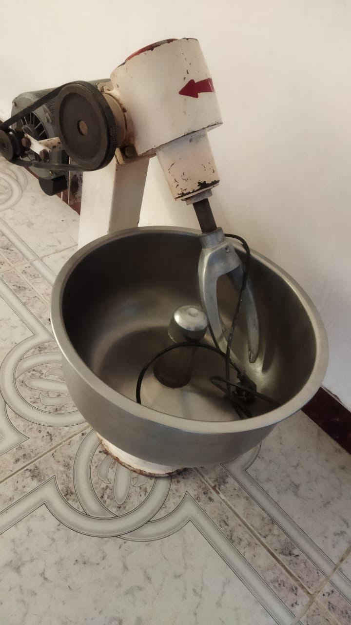السلام عليكم عجانة للبيع تاخذ 15 كيلو ماطور بلادي مال مخازن مستعمل شي بسيط ونظيفة سعرها 185 وبيها مجال حگ جيتك


**إذا كنت صاحب هذا الإعلان وتريد حذفه لأي سبب، رجاءا أرسل رسالة إلى الدعم الفني**