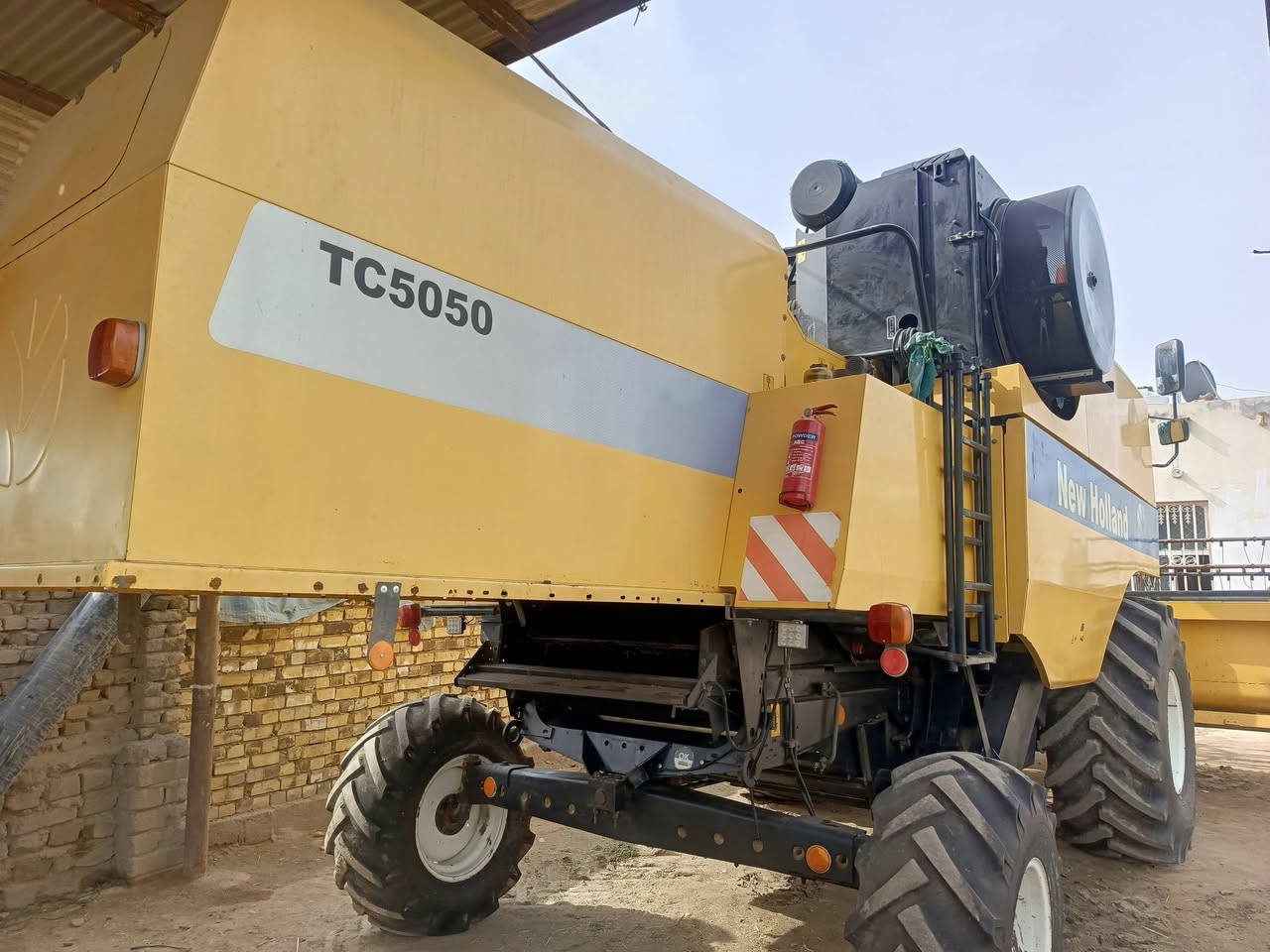 حاصوده للبيع موديل13 حجم 5050هايدرو  تخم تاير جديد مكفوله كفاله عامه مكينه من طك ولحيم وصبغ عاده 3700 رقم نجف سنويه ل 28 محرك مشروط معمل فول كهربائي العنوان نجف ناحيه العباسيه الاستفسار عله الرقم ***********
