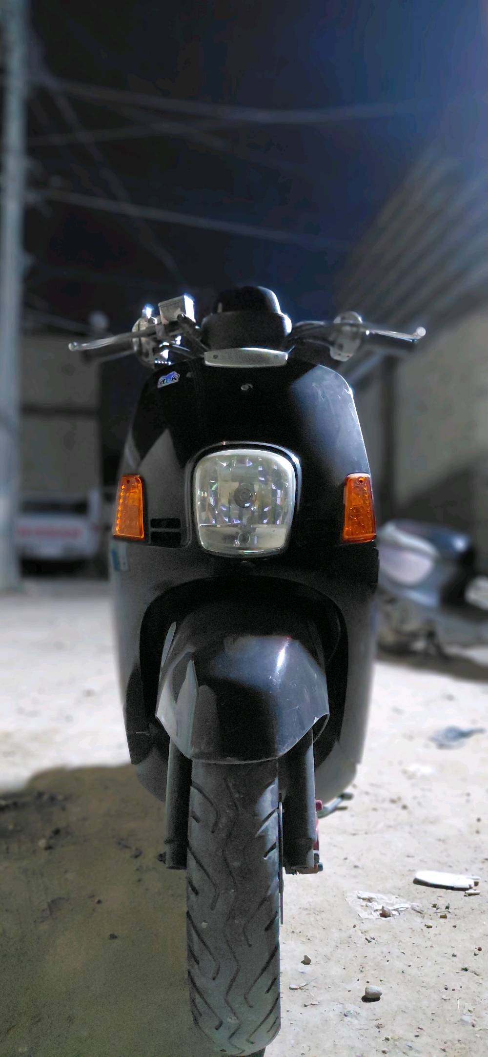 سلام عليكم اخوان دراجة بوليس كابريتر لون اسود موديل 2007 دراجة نضيفة كلش محرك مامفتوح صالي سبوعين مطلعها من المعرض دراجة لوك احلى من صور 📷 كلشي شغال بيها لايت عالي ناصي سكن بكلايت اشاير عداد سرعة عداد بانزين عداد كيلو متر وين ما يعجبك تفحصها برغي برغي. مكاني كربلاء حي الملحق مقابيل الطاقة الكهرباء.  سعر دراجة.  مليون و 150 وبيها مجال لطيبين .تواصل ***********
